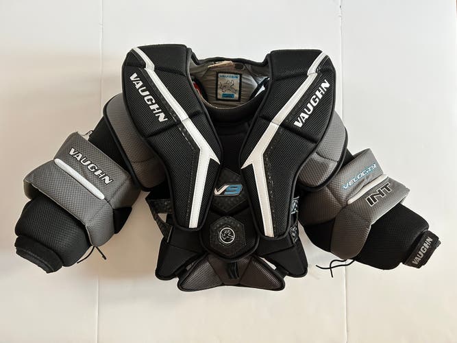 Large Vaughn Velocity V9 Goalie Chest Protector