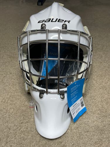 New Bauer  940 Goalie Mask + Case