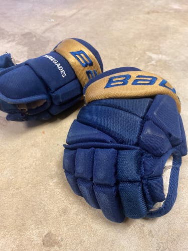 Used Bauer 10"  Gloves