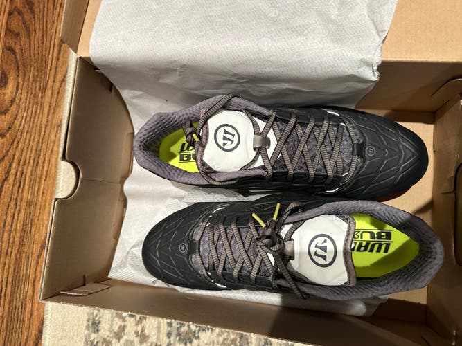 Black Adult New Size 11 (Women's 12) Warrior Low Top Burn 8.0