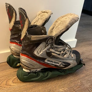 Used Bauer Regular Width  Size 6.5 Vapor APX2 Hockey Skates