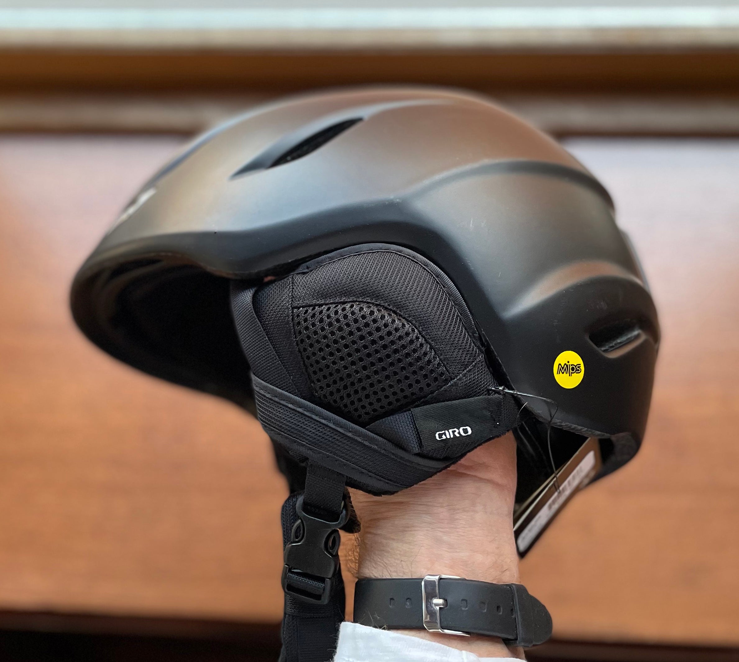New Matt Black Giro Nine Mips Helmet XL (24.25” to 25.5 