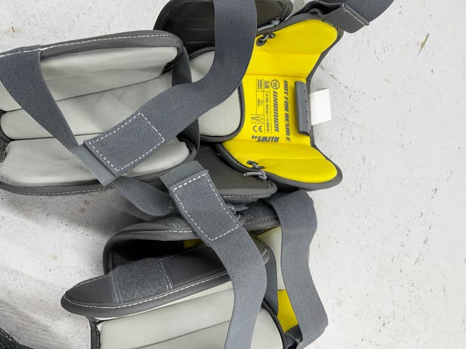 New Warrior gt2 senior knee guards