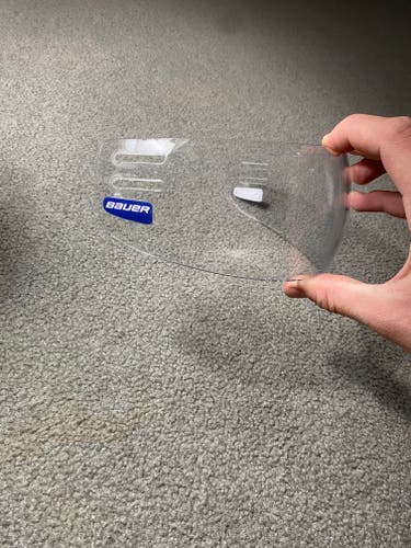 Bauer Pro Stock Blade Extended Cut Visor (Maple Leafs)