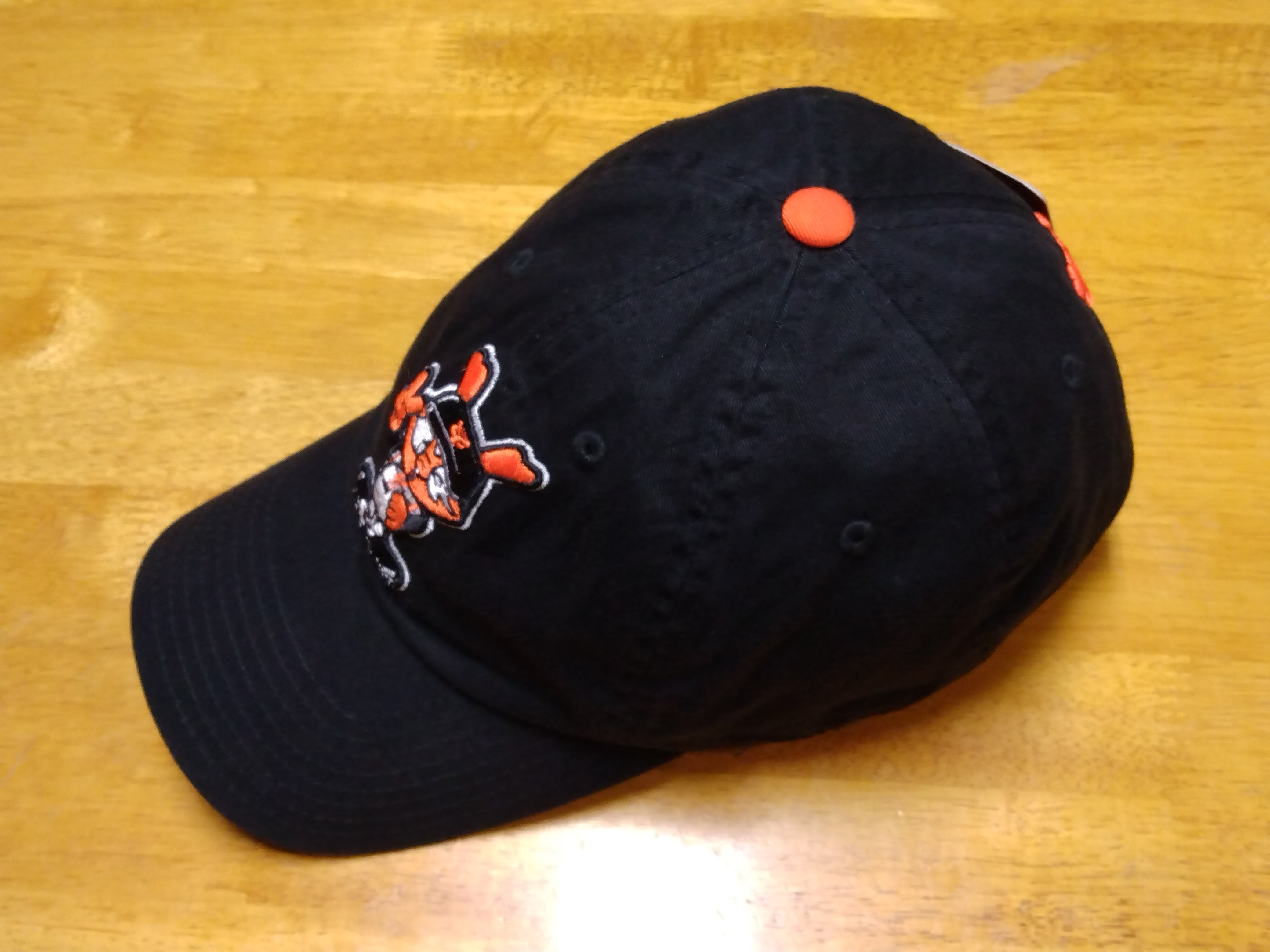 YOMIURI GIANTS - JAPANESE PROFESSIONAL BASEBALL - EMBROIDERED HAT CAP -  size 56