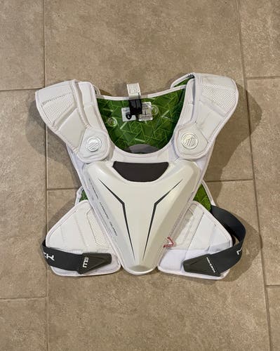 BRAND NEW Maverik MAX EKG Shoulder Pads (Large)