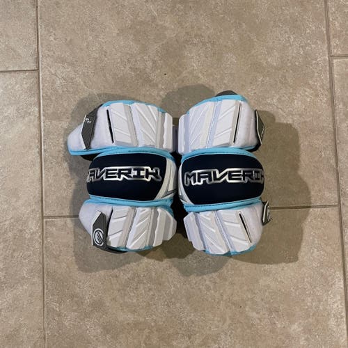BRAND NEW Villanova Maverik Max Arm Pads (Large)