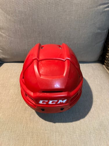 CCM Tacks 910 Hockey Helmet Medium