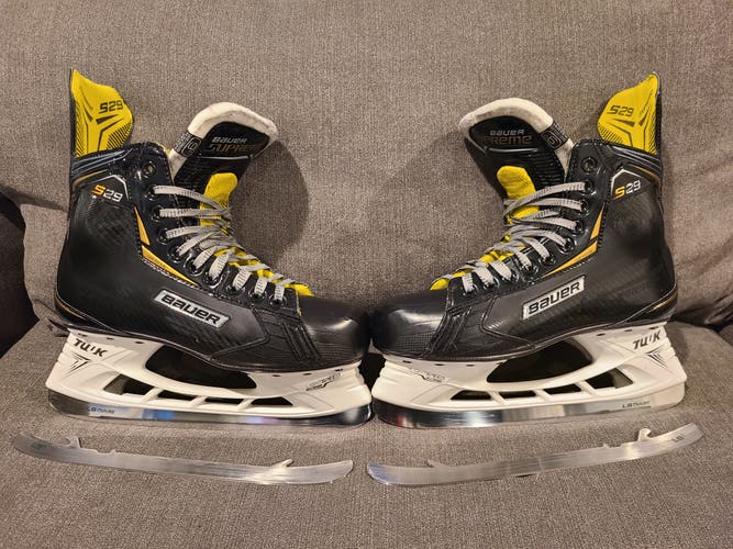 Senior Bauer S29 Hockey Skates D&R (Regular) Size 9