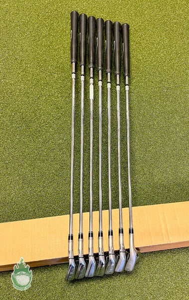 Used RH TaylorMade M6 Irons 5-PW/SW Japan-Spec 85g Regular Flex Steel Golf Set
