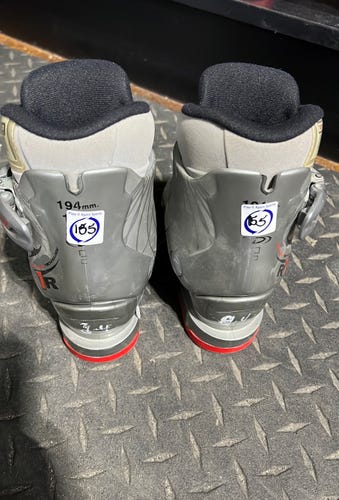 Dalbello Used Kid's Ski Boots