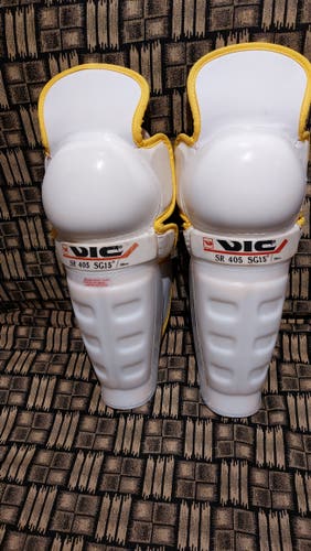 Vintage VIC SR 405 15" SG Shin Pads
