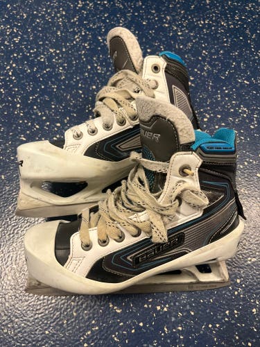 Used Bauer Regular Width Size 3 Hockey Goalie Skates