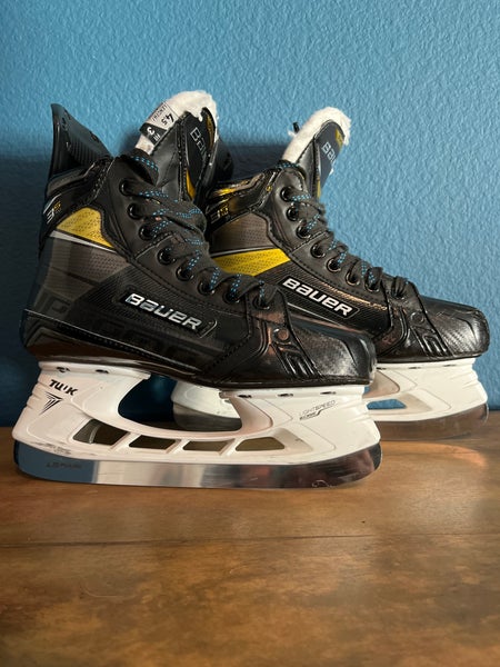 Used Bauer Size 4.5 Supreme 3S Pro Hockey Skates Fit 3, Intermediate Large Ultrasonic Elbow Guards