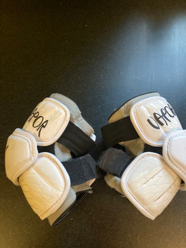 Used Medium Nike Vapor Arm Pads
