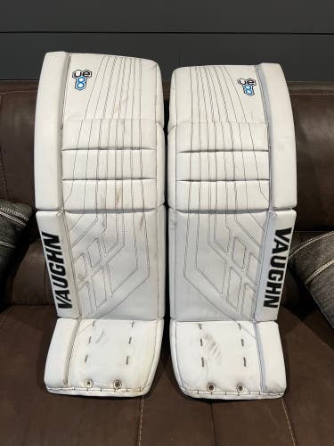 Vaughn Velocity VE8 Pro Carbon Goalie Leg Pads 34+2”