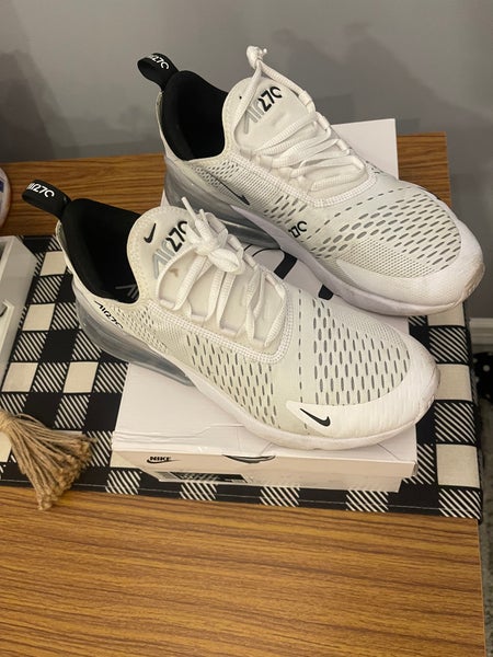 shuttle Grab hop Used Size 10 (Women's 11) Nike Air Max 270 | SidelineSwap