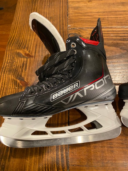 Senior Used Bauer Vapor 3X Hockey Skates Regular Width Size 8.5