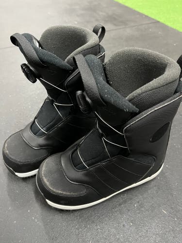 Salomon Launch Boa Jr Snowboard Boots Size 5.5