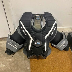 Used Large Vaughn Velocity V9 Goalie Chest Protector