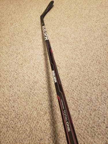 NEW! Bauer Supreme TotalOne: Right/Heel/95 Flex