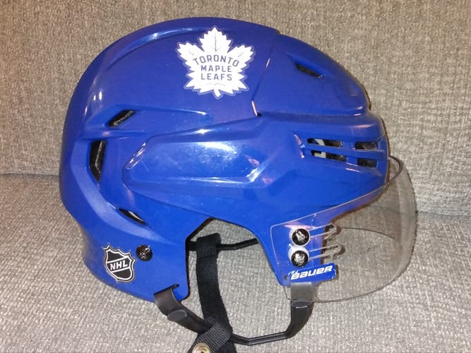 Toronto Maple Leafs Stock Medium Bauer Re-Akt Pro Helmet, Auston Matthews Style
