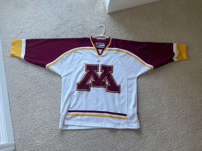 Worn Nike University Of Minnesota Golden Gofers College Hockey Jersey Size Large