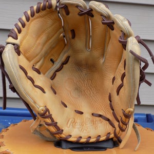 Used Rawlings Right Hand Throw Pitcher's Gold Glove Elite Baseball Glove 11.5"