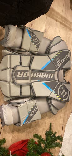 Used XL Warrior Pro Stock Ritual G5 Goalie Chest Protector