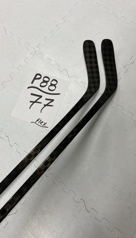 Senior(2x)Left P88 77 Flex PROBLACKSTOCK Pro Stock Nexus 2N Pro Hockey Stick