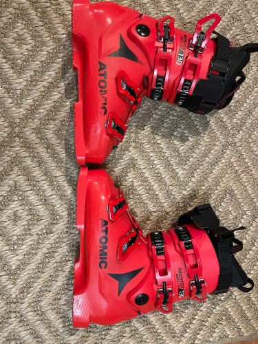 Atomic Redster Boots 130 Flex 26 Mondo