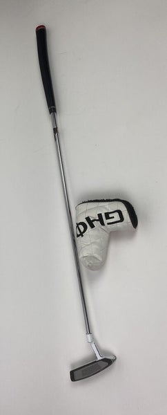 TaylorMade Golf Ghost Tour Black Daytona Putter 35” Right Handed