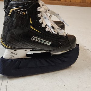 Intermediate Used Bauer Supreme 2S Pro hockey skates Hockey Skates Regular Width Size 4.5