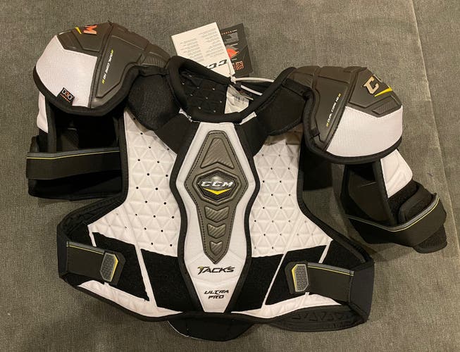 New CCM Tacks Ultra Pro Senior Large NHL Pro Stock Shoulder Pads