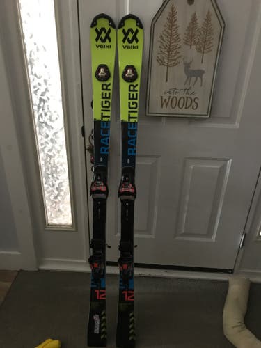 Used Unisex 2020 Volkl 155 cm Racing Racetiger SL Skis With Bindings Max Din 12