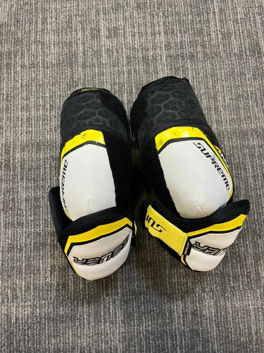 Used Medium Bauer Supreme 2S Pro Elbow Pads