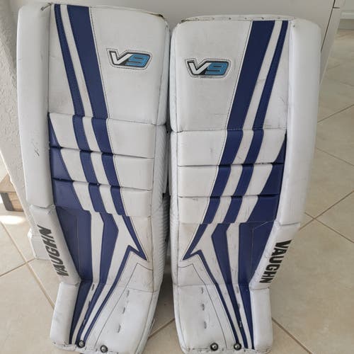 Used 31" Vaughn Velocity V9 Goalie Leg Pads