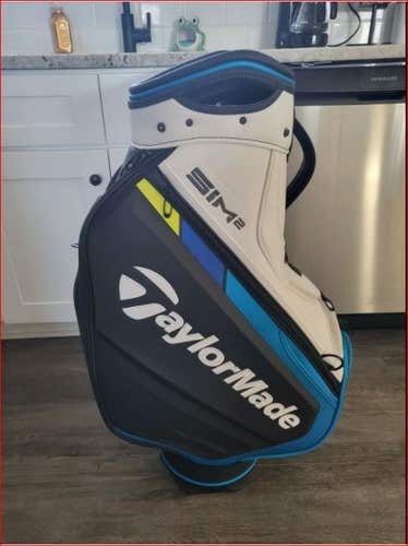 Used Men's TaylorMade SIM2 Tour Staff Bag