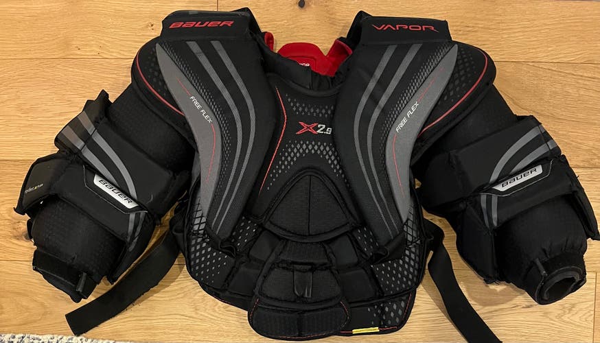 Bauer Vapor X2.9 Goalie Chest Protector (Junior Medium)