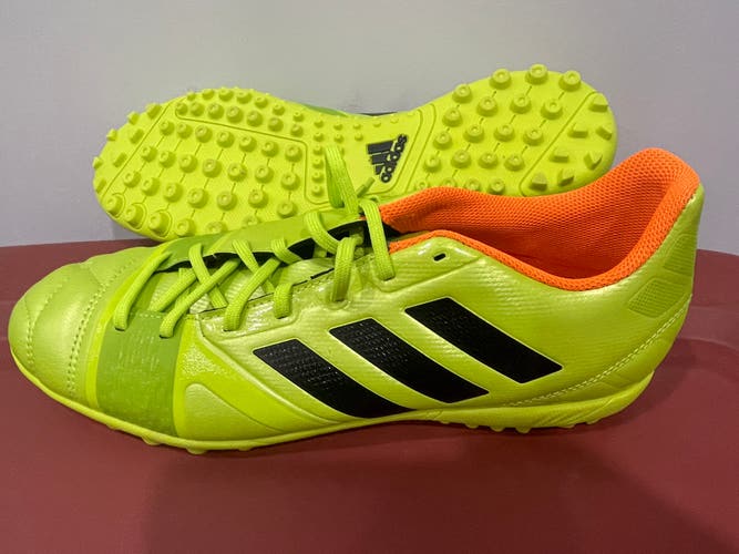 Brand new in box adidas Nitrocharge 3.0 TF Volt/Black US9
