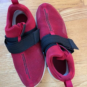 FREE SHIPPING Red Nike Metcon Sport Size 10