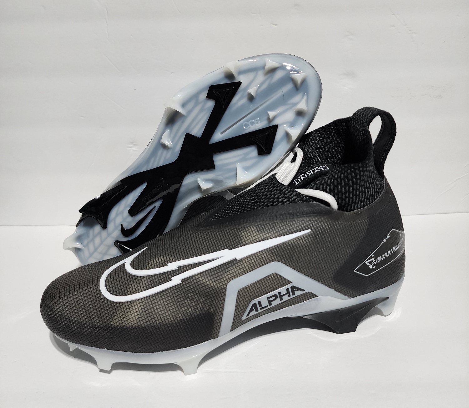 Nike Alpha Menace Elite 3 "Black” Football Cleats CT6648-001 Men’s Size 10.5