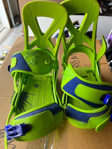 Unisex Medium Burton All Mountain custom Snowboard Bindings