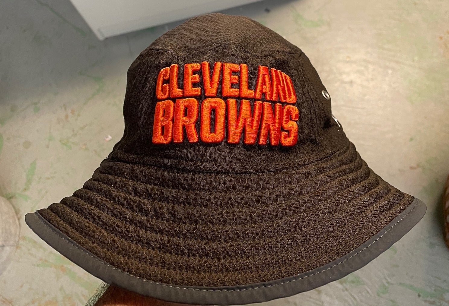 Ik heb een contract gemaakt verraad Schatting Cleveland Browns New Era Training Camp Bucket Hat | SidelineSwap