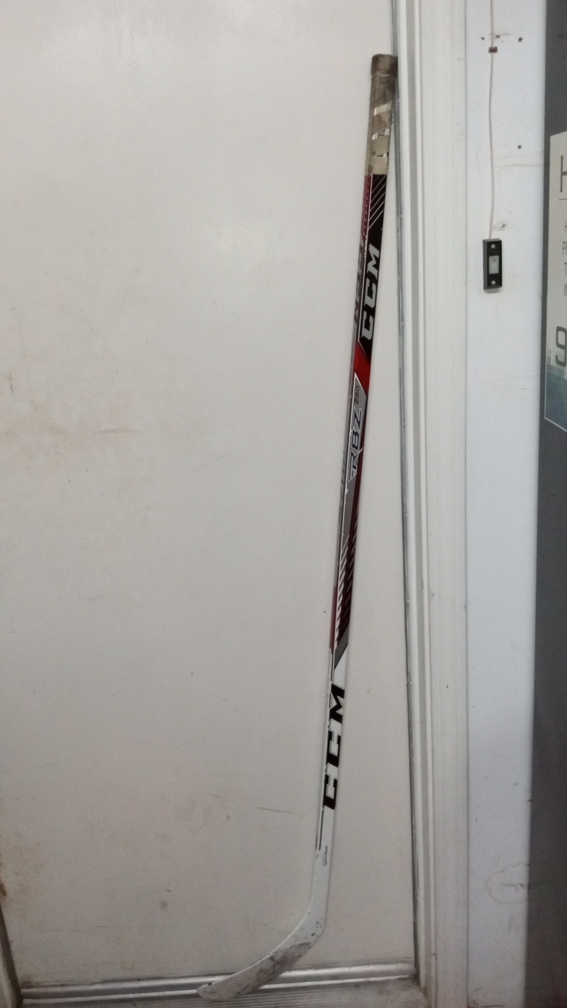 Crosby Curve CCM HSSTR Senior 85 Flex Street Hockey Stick Right Hand