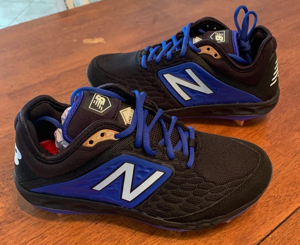 Black/Royal Blue Men's New Size 7.0 Metal New Balance Low Top 3000v4