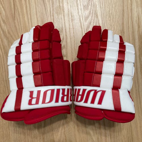 13” Warrior Franchise Gloves. Brand New, make an offer.