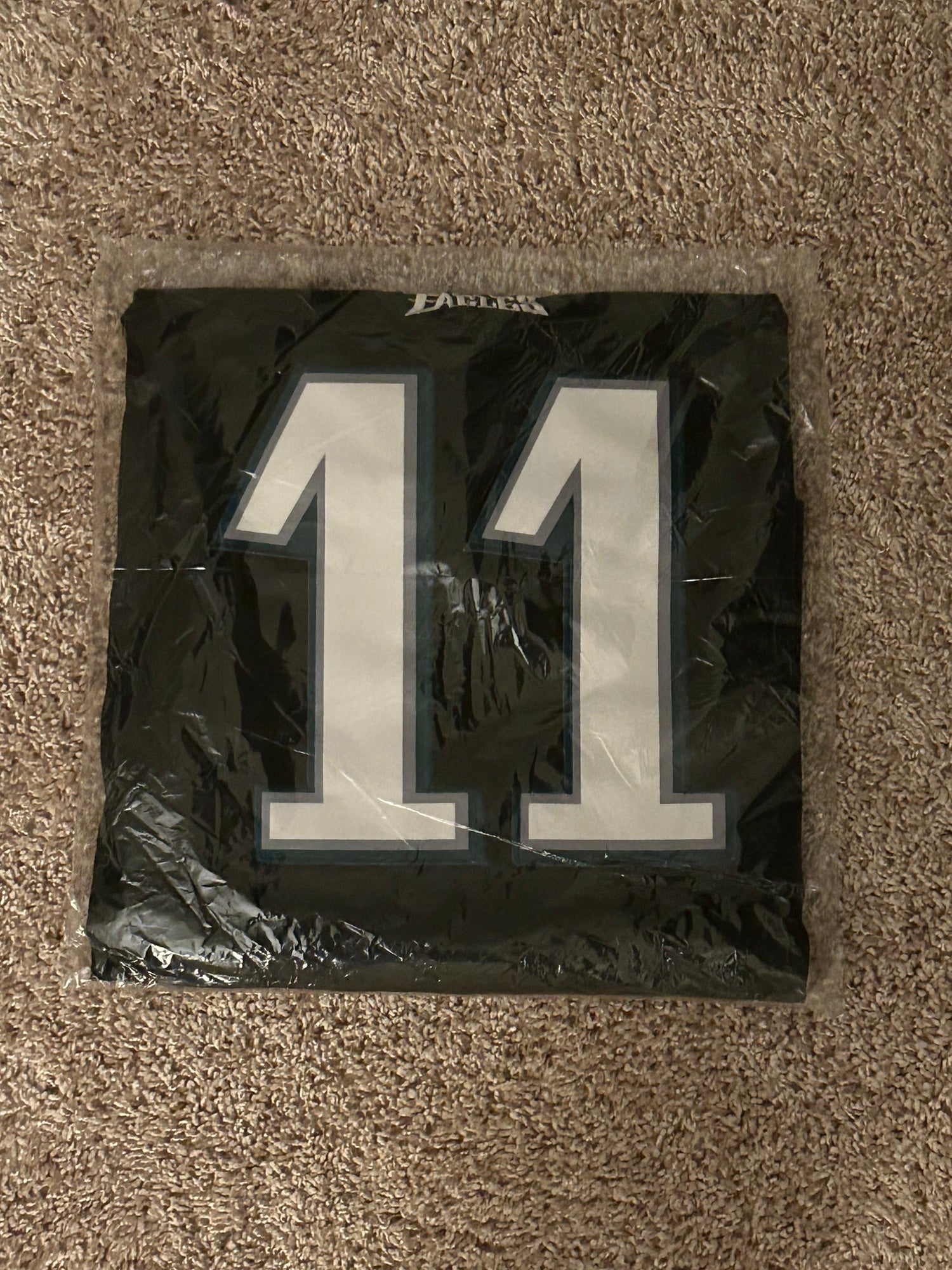 Men's Philadelphia Eagles #11 A. J. Brown Gray Vapor Untouchable Limited  Stitched Jersey on sale,for Cheap,wholesale from China