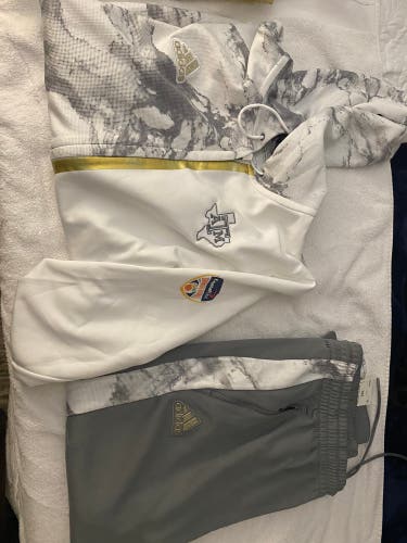 Texas A&M XXL Adidas Orange Bowl Sweatsuit