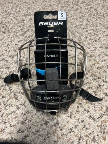 NEW Small Bauer Full Cage Profile III Facemask